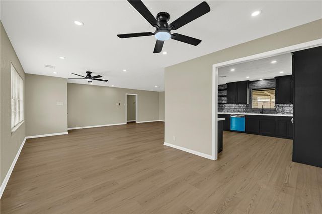 8931 Blankenship Drive, Houston, TX 77080