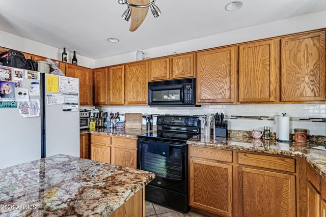 33198 N CAT HILLS Avenue, San Tan Valley, AZ 85144