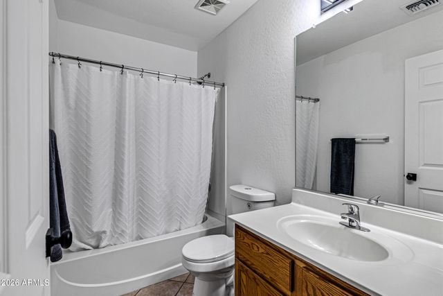 33198 N CAT HILLS Avenue, San Tan Valley, AZ 85144