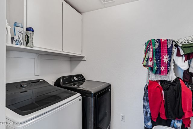 33198 N CAT HILLS Avenue, San Tan Valley, AZ 85144