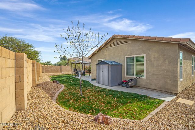 33198 N CAT HILLS Avenue, San Tan Valley, AZ 85144