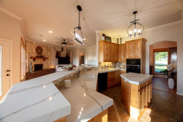 11225 Mesquite Hill Road, Sanger, TX 76266