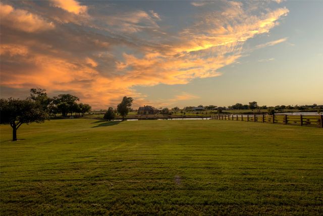 11225 Mesquite Hill Road, Sanger, TX 76266