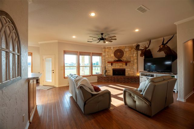 11225 Mesquite Hill Road, Sanger, TX 76266