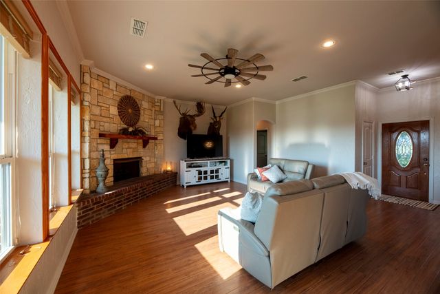 11225 Mesquite Hill Road, Sanger, TX 76266