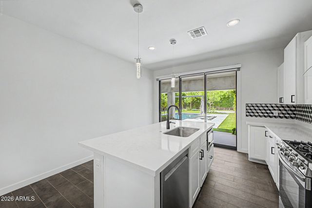 2312 E Curnow Drive, Phoenix, AZ 85016