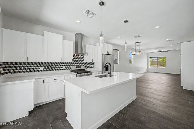 2312 E Curnow Drive, Phoenix, AZ 85016