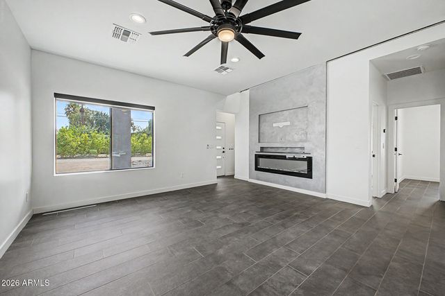 2312 E Curnow Drive, Phoenix, AZ 85016