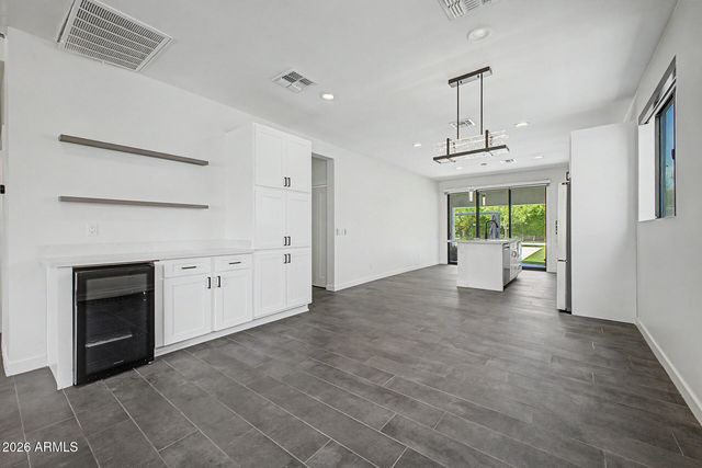 2312 E Curnow Drive, Phoenix, AZ 85016