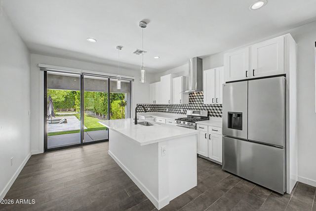 2312 E Curnow Drive, Phoenix, AZ 85016