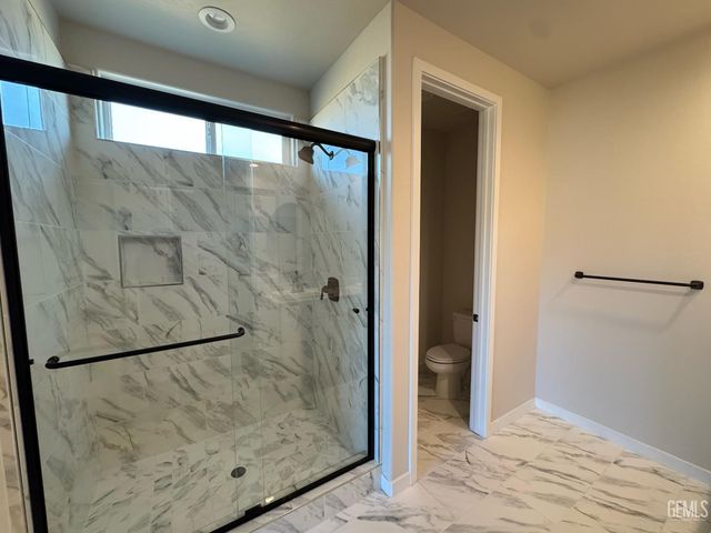 11104 Alcazar Avenue, Bakersfield, CA 93311