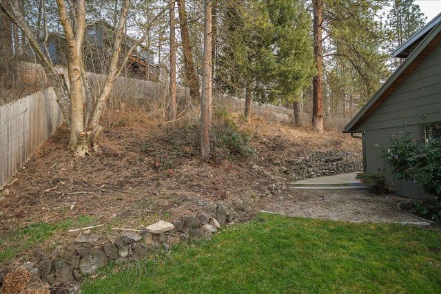 15908 N Azure Dr, Spokane, WA 99208