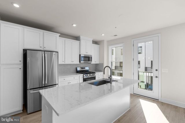 21764 DOLLIS HILL TER, Broadlands, VA 20148