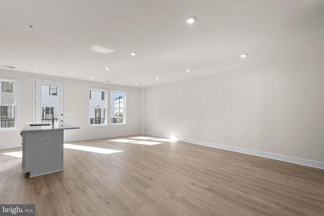 21764 DOLLIS HILL TER, Broadlands, VA 20148