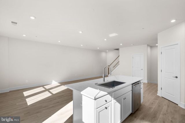 21764 DOLLIS HILL TER, Broadlands, VA 20148