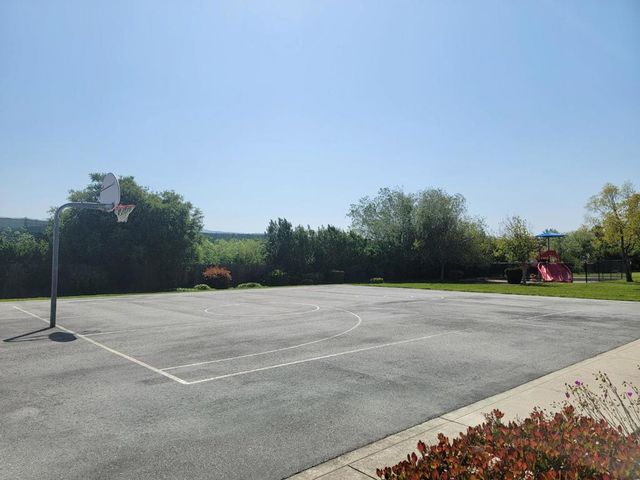 801 Nash Road A9, Hollister, CA 95023