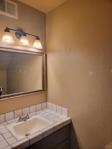 801 Nash Road A9, Hollister, CA 95023