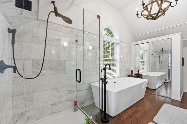 2105 W 50th Terrace, Mission Woods, KS 66205