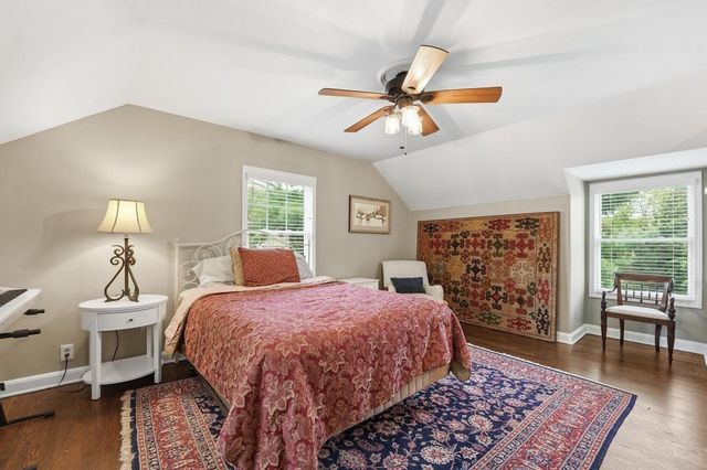 2105 W 50th Terrace, Mission Woods, KS 66205