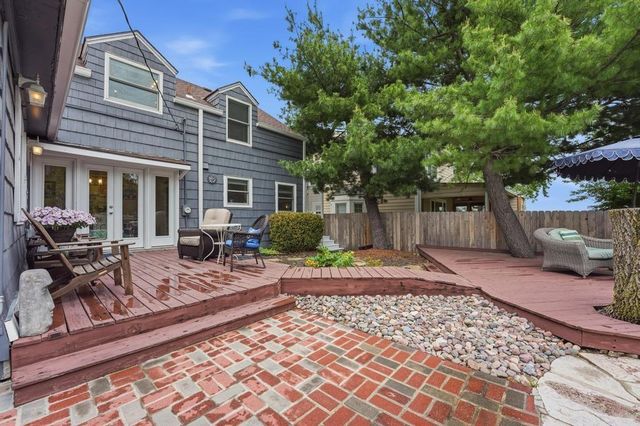 2105 W 50th Terrace, Mission Woods, KS 66205