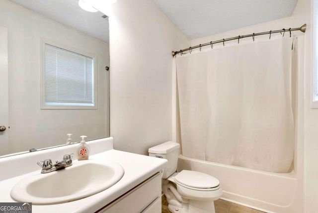 5325 Butterfly Lane, Lula, GA 30554