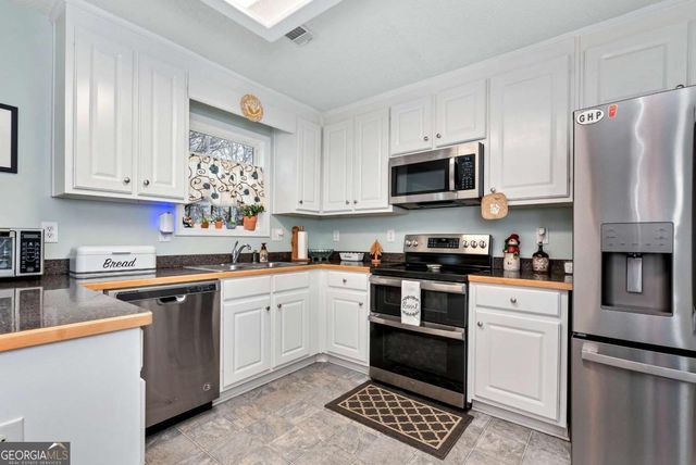 5325 Butterfly Lane, Lula, GA 30554