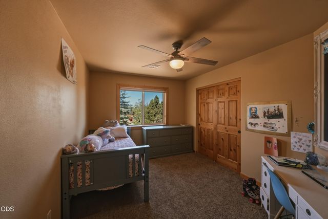 2048 NE Cradle Mountain Way, Bend, OR 97701