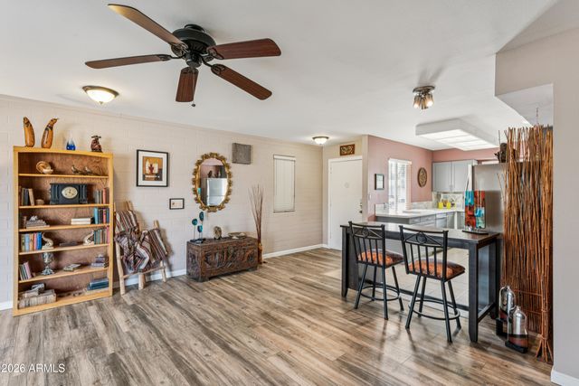 11012 W ABBOTT Avenue, Sun City, AZ 85351