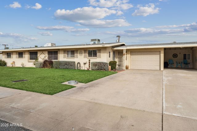 11012 W ABBOTT Avenue, Sun City, AZ 85351