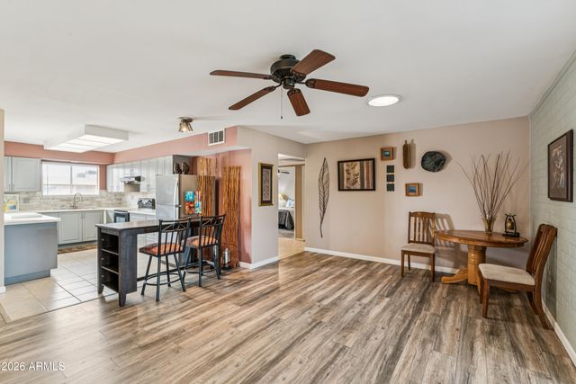 11012 W ABBOTT Avenue, Sun City, AZ 85351