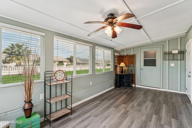 11012 W ABBOTT Avenue, Sun City, AZ 85351