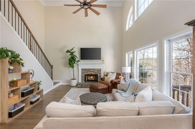 210 Glenhaven Way, Woodstock, GA 30188