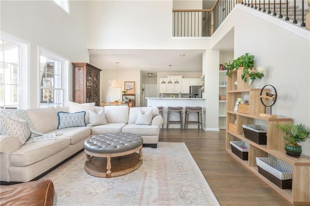 210 Glenhaven Way, Woodstock, GA 30188