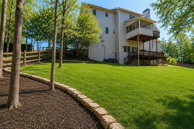 210 Glenhaven Way, Woodstock, GA 30188