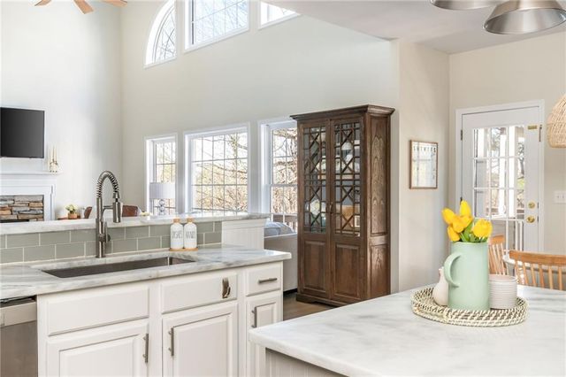 210 Glenhaven Way, Woodstock, GA 30188