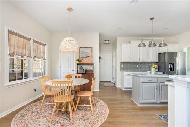 210 Glenhaven Way, Woodstock, GA 30188