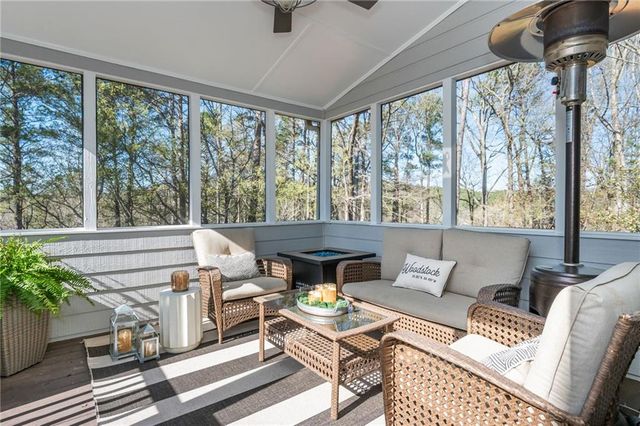 210 Glenhaven Way, Woodstock, GA 30188