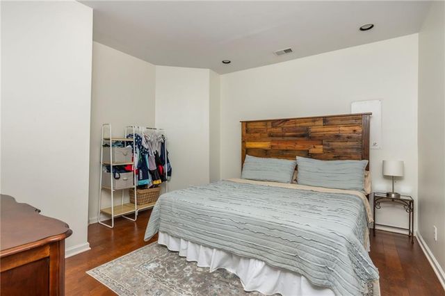 210 Glenhaven Way, Woodstock, GA 30188