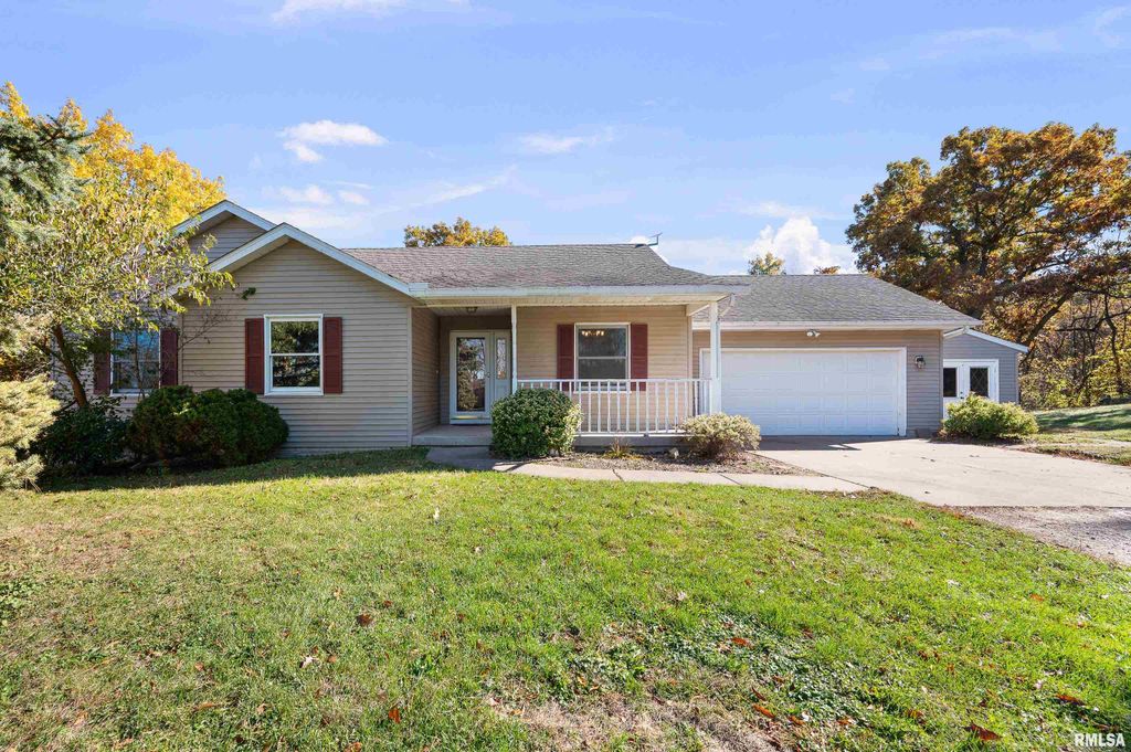 1617 300TH Street, Sherrard, IL 61281