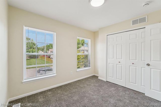 73 Poplar Avenue, Pontiac, MI 48342