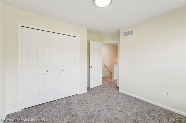 73 Poplar Avenue, Pontiac, MI 48342