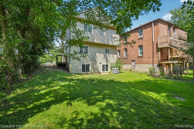 73 Poplar Avenue, Pontiac, MI 48342