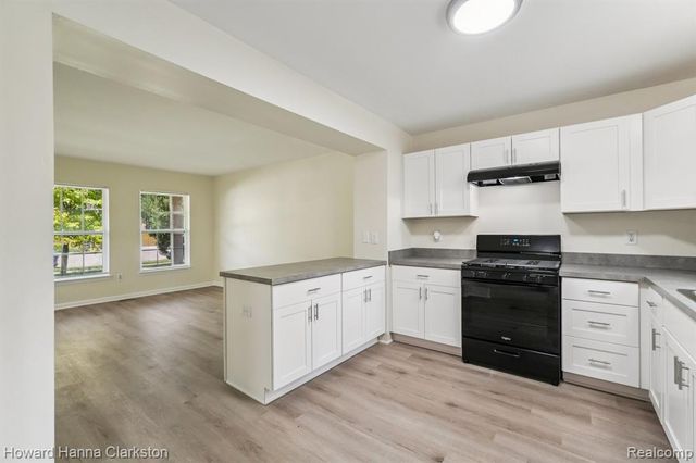 73 Poplar Avenue, Pontiac, MI 48342