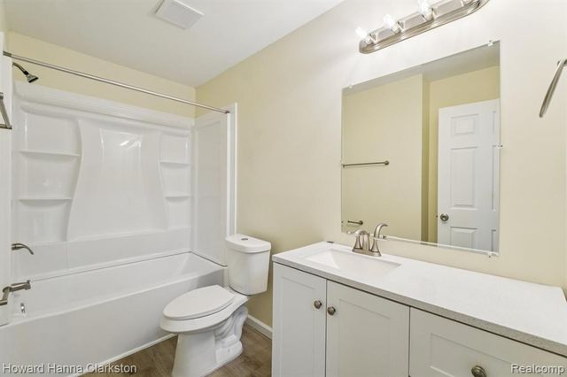 73 Poplar Avenue, Pontiac, MI 48342