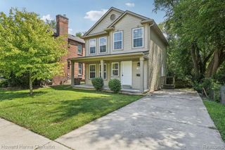 73 Poplar Avenue, Pontiac, MI 48342