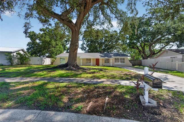 522 HIGHVIEW CIRCLE N, Brandon, FL 33510