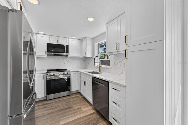 522 HIGHVIEW CIRCLE N, Brandon, FL 33510