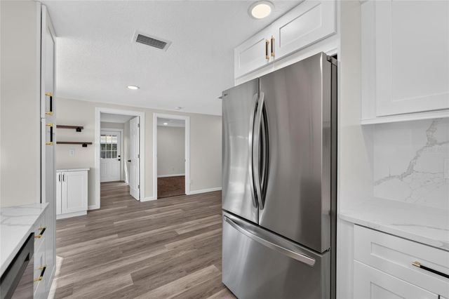 522 HIGHVIEW CIRCLE N, Brandon, FL 33510