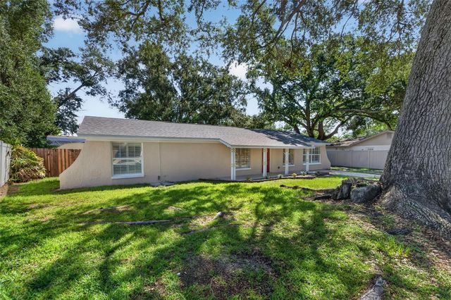522 HIGHVIEW CIRCLE N, Brandon, FL 33510