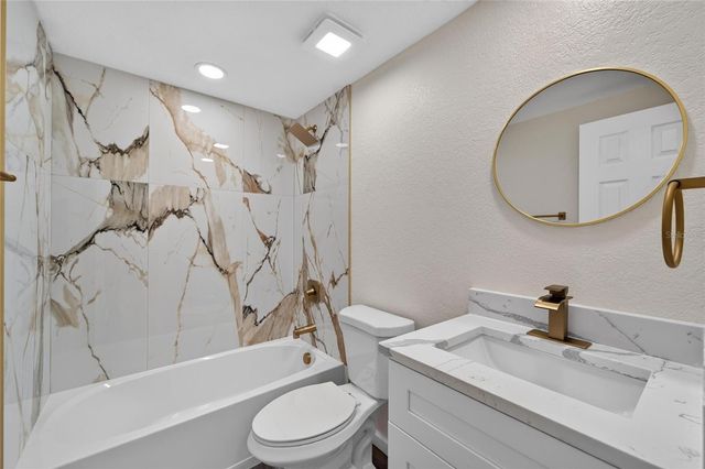 522 HIGHVIEW CIRCLE N, Brandon, FL 33510